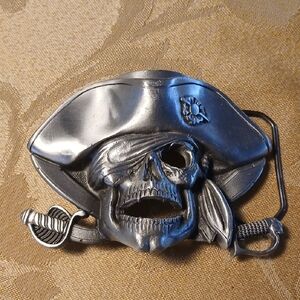 Solid Fine Pewter Silver Pirate Skull Belt Buckle